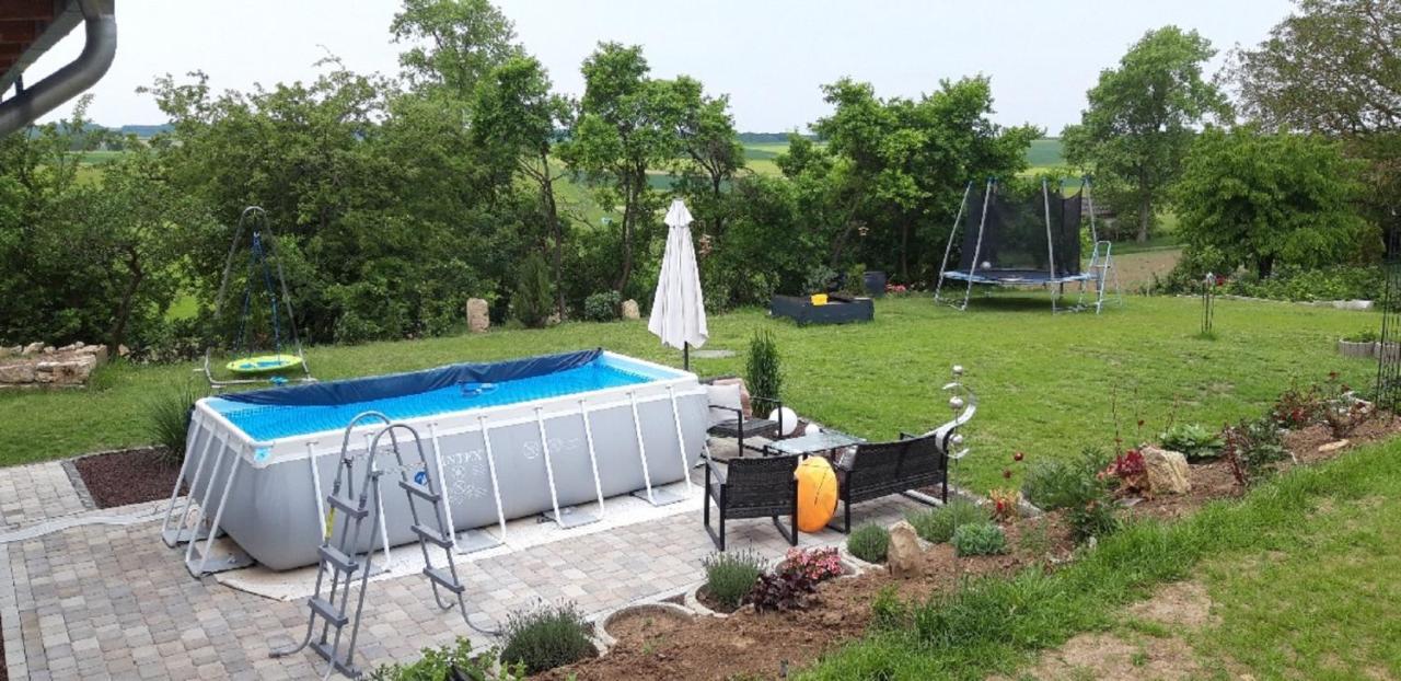 Ferienwohnung Frau Klara Hofheim in Unterfranken ภายนอก รูปภาพ