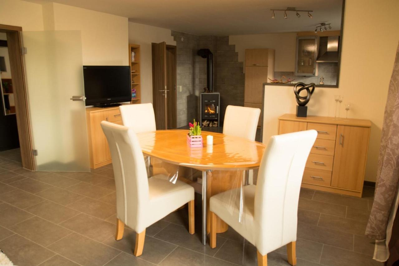 Ferienwohnung Frau Klara Hofheim in Unterfranken ภายนอก รูปภาพ